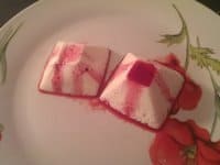 blanc manger fromage blanc sur coulis de framboises