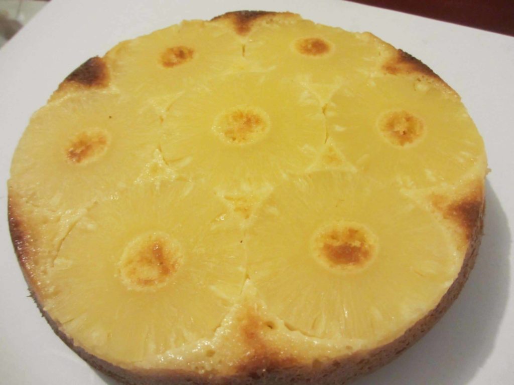 Gâteau ananas chocolat blanc