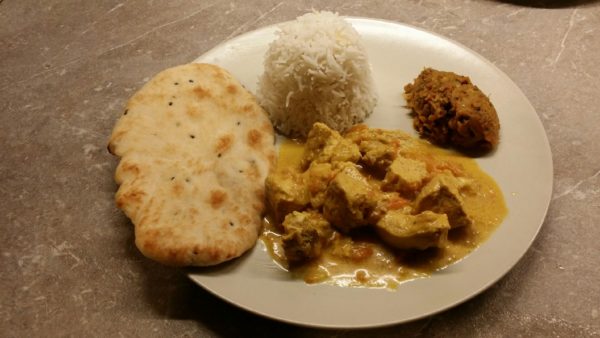 Poulet au curry et caviar d’aubergines